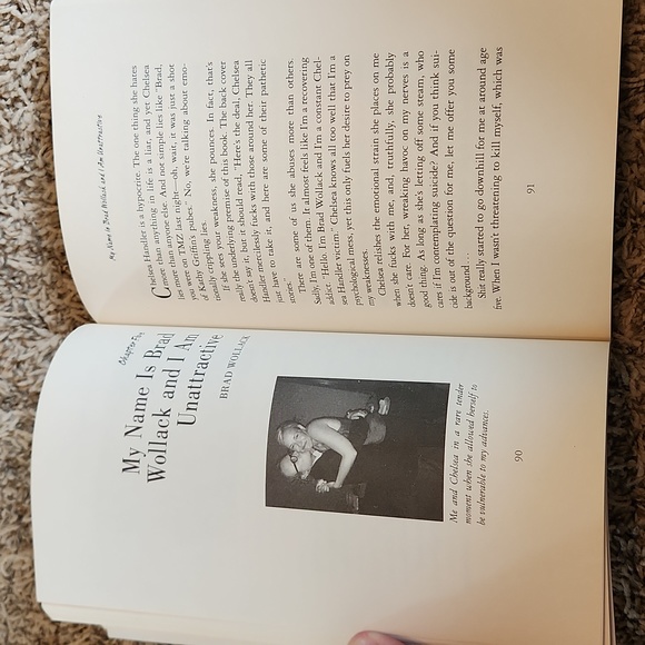 Lies that Chelsea Handler told Me Paperback book - Picture 5 of 5